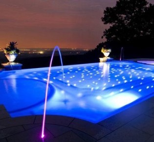 Система освещения в бассейне: примеры и рекомендации по их реализации